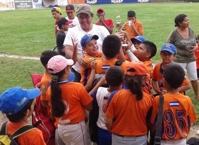 Grandes campeones a futuro se desarrollan en el béisbol menor de San Pedro Sula.