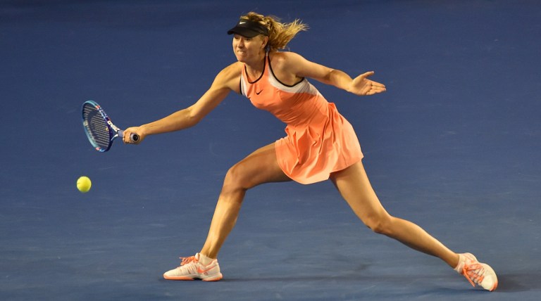 Maria Sharapova ha perdido los ultimo 17 juegos contra Serena Williams. Foto AFP