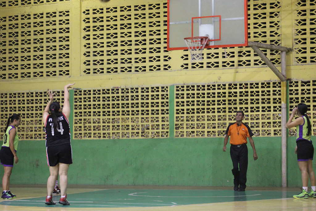 Acciones del juego que Phoenix derrotó a Divas. Foto HSI