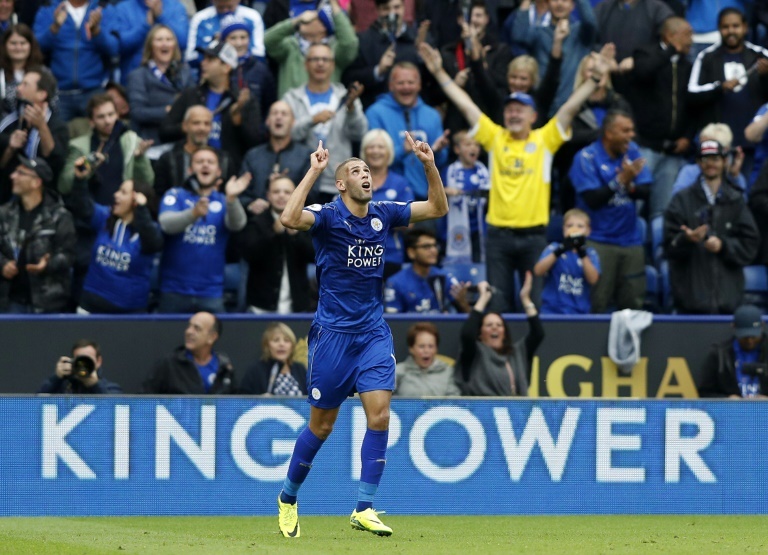 Slimani volvió a ser el héroe del Leicester al anotar un nuevo gol. Foto AFP