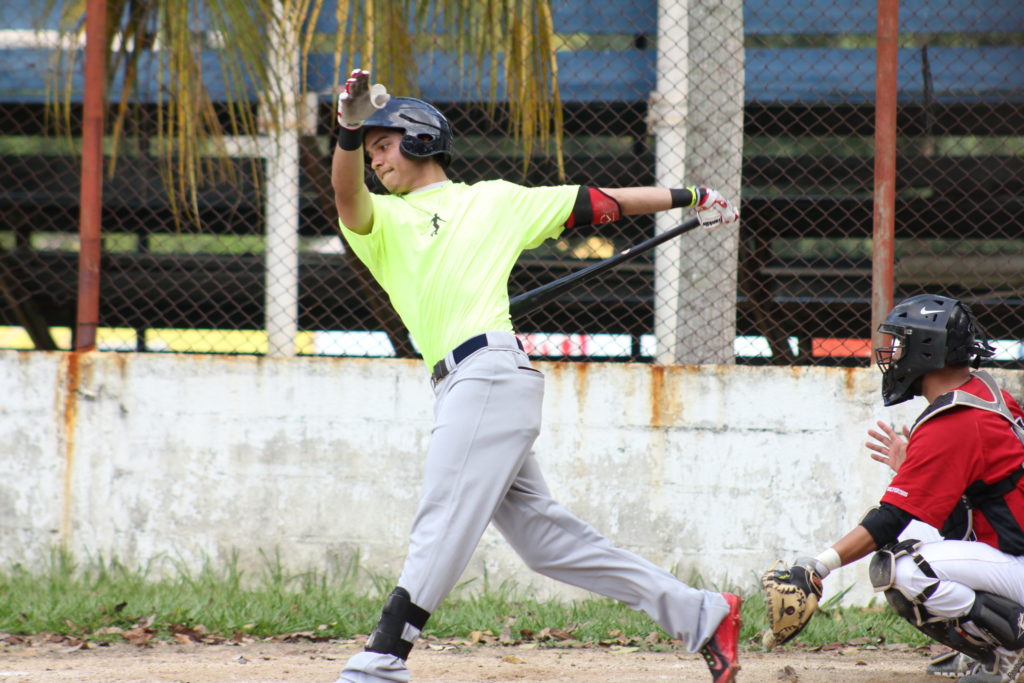 Mauricio Dubón durante el juego del 2015. Foto HSI/Enrique Ordoñez