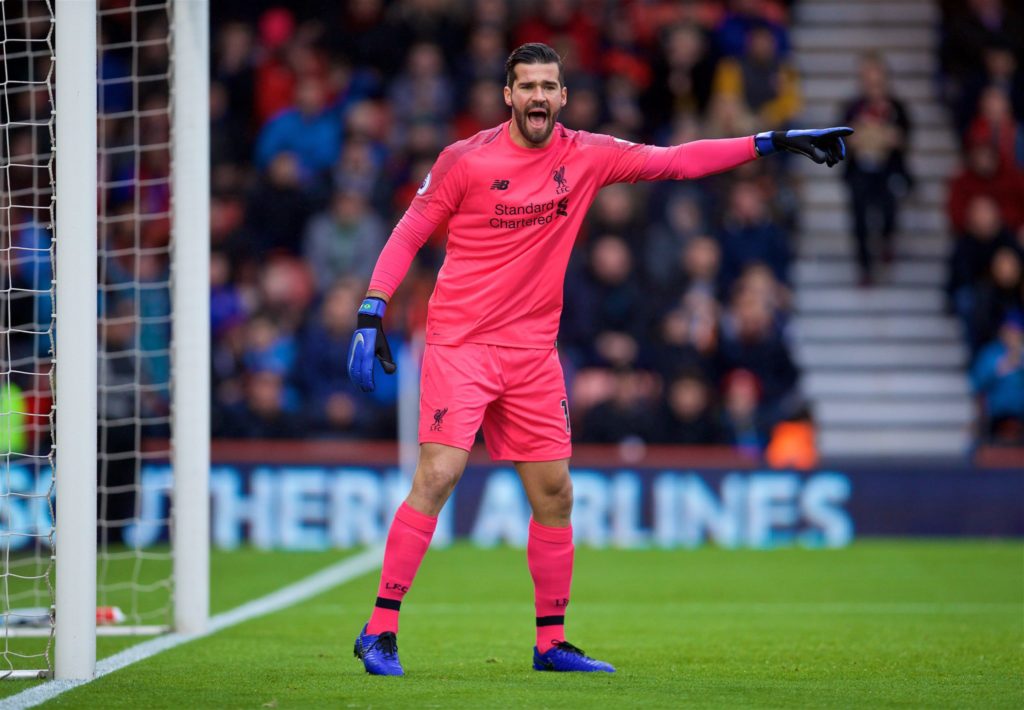 Alisson Becker con los colores del Liverpool FC. Foto AP