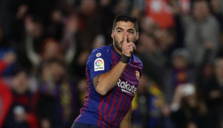 Luis Suárez hizo doblete. Foto EFE