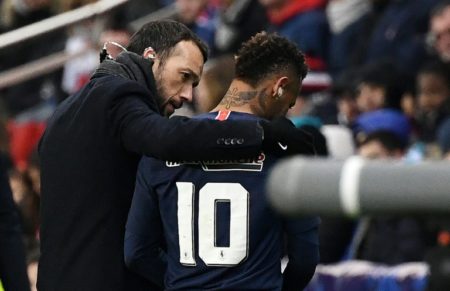 Neymar,cuando salió lesionado en la Copa de Francia contra el Estrasburgo. Foto AFP