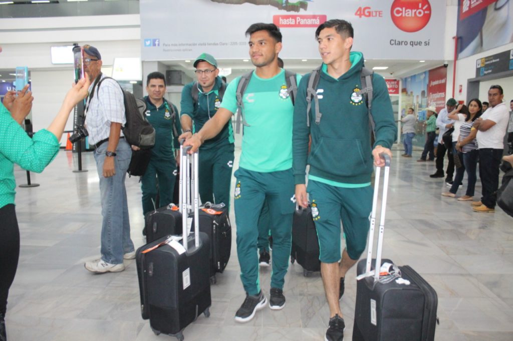 El Santos Laguna llegó a Honduras para enfrentar a Marathón. Foto HSI/Karla López