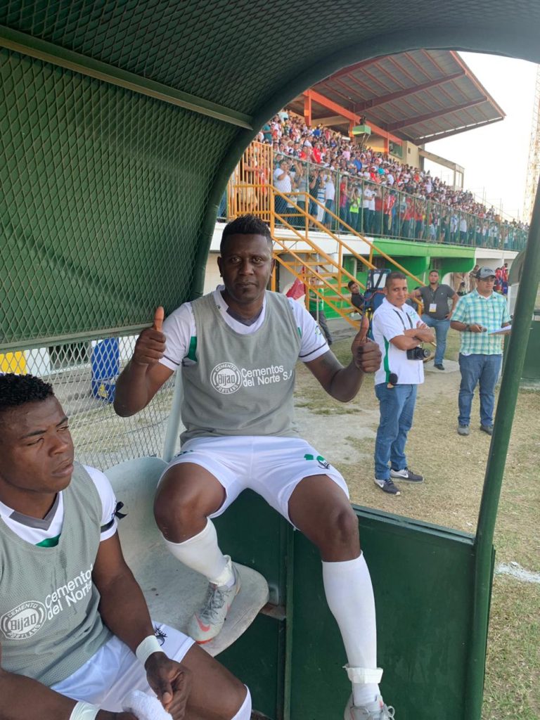 Así lucía Edgar Álvarez antes del juego contra Olimpia. Foto HSI/Michael Fallas
