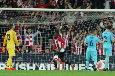 El Atleti se deja la Liga en Bilbao. EFE