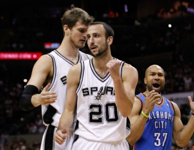 Manu Ginóbili (20) reacciona a durante un partido de la NBA entre los San Antonio Spurs ante Oklahoma City Thunder el 29 de mayo de 2012 en San Antonio, Texas. Foto Getty