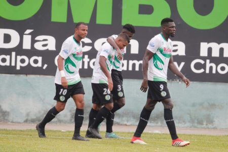 Juticalpa encuentra en Platense oxígeno puro aunque no sin polémica