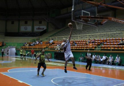 Leones e Icevic sacan victorias de respeto en la Liga Nathanael López
