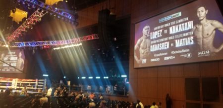 Este era el ambiente previo a la pelea de Teófimo López vs. Nakatani.