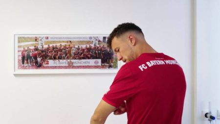 Ivan Perisic ya vestido con los colores del FC Bayern.
