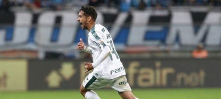 Gustavo Scarpa anotó un golazo de tiro libre ante Gremio. Foto Cortesía