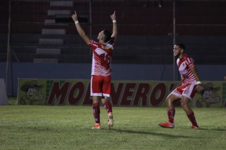 Vida tiene en sus manos la clasficación a la Pentagonal. Foto Diez