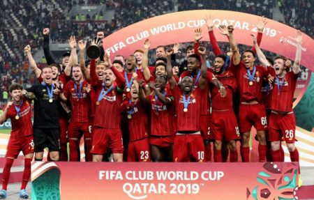 El último título del Liverpool fue en el Mundial de Clubes disputado el pasado mes de diciembre. Foto AP