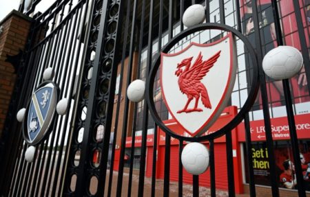 La Premier League analiza volver en junio, según la prensa