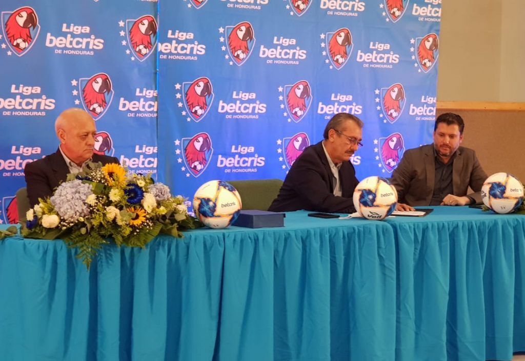 Bienvenida Liga BETCRIS de Honduras. ¡Que se venga el Apertura 2021!
