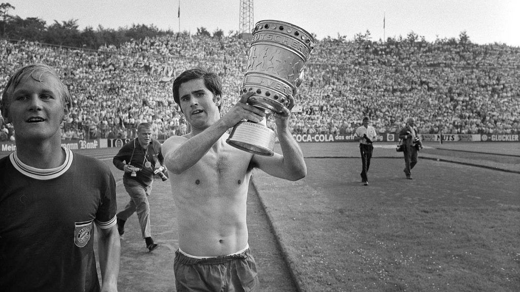 Muere Gerd Müller, leyenda histórica del fútbol mundial Muere Gerd Müller, leyenda histórica del fútbol mundial