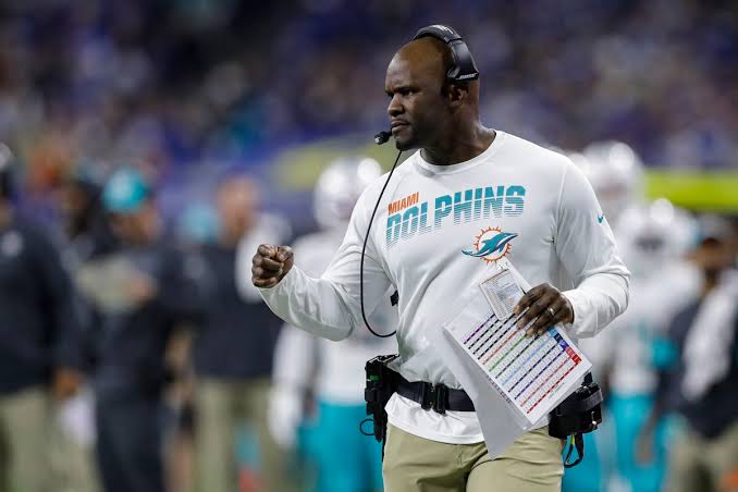 ¡SORPRESIVO! Miami Dolphins despide al Head Coach Brian Flores