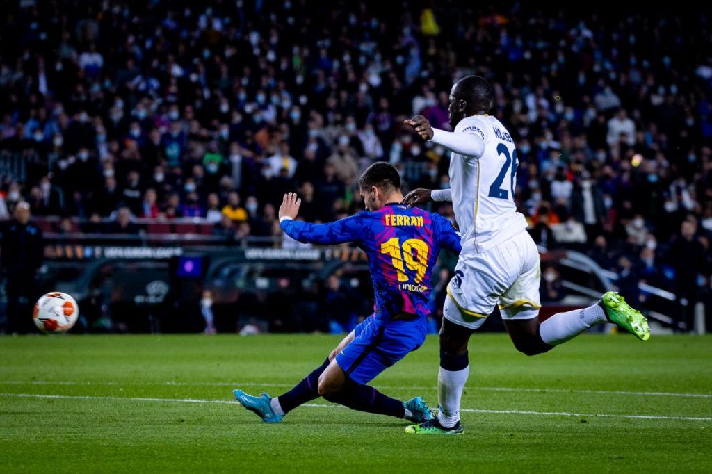 Vídeo: Barcelona domina, pero empata con el Napoli en el Camp Nou