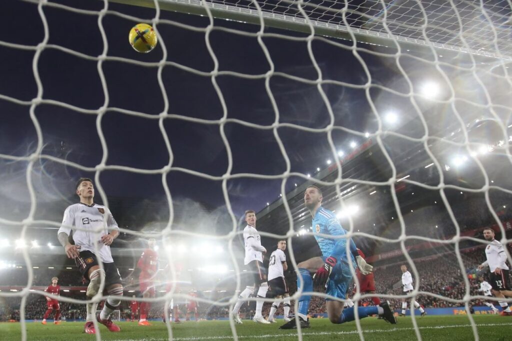 Liverpool le endosa siete al United en Anfield Road