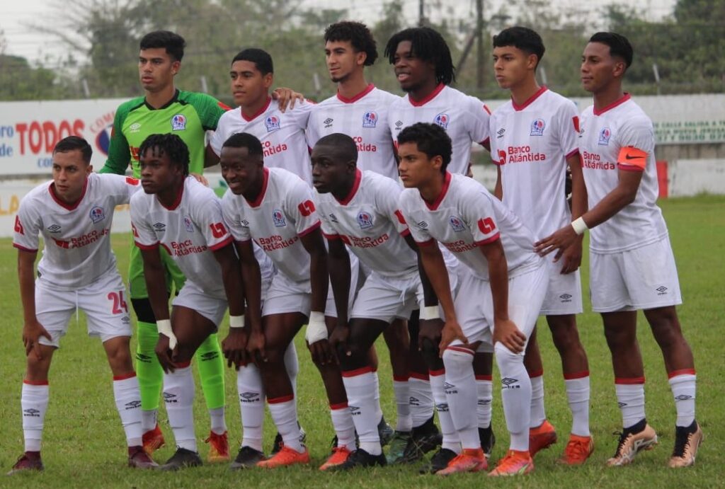 Olimpia pone un pie en la final de Reservas. UPN y Motagua sin definir