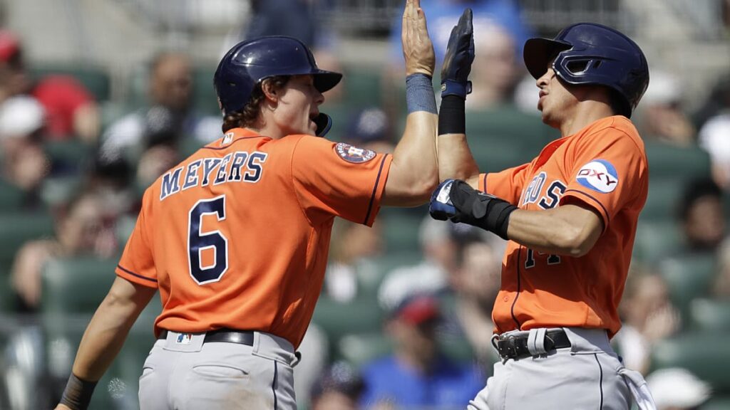 Astros completa barrida ante Bravos con Dubón con 17 juegos con hit