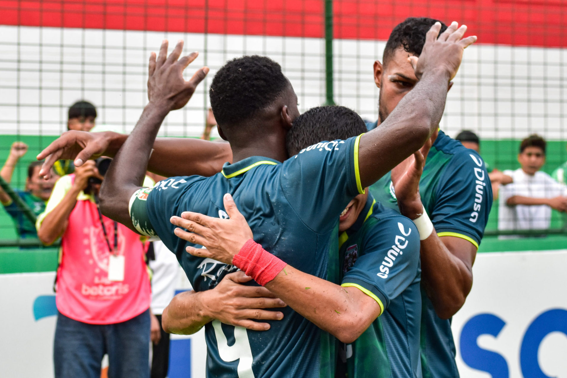 Marathón vence al Real Sociedad y lo hunde en el No Descenso