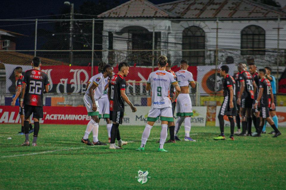 Platense e Independiente dejan todo para la vuelta en las semis del Ascenso