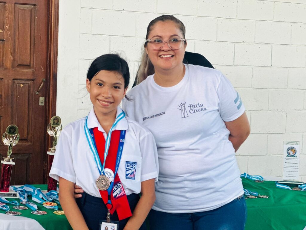 Exitoso I Campeonato Escolar y Colegial de Ajedrez y Blitz 2023 Exitoso I Campeonato Escolar y Colegial de Ajedrez y Blitz 2023