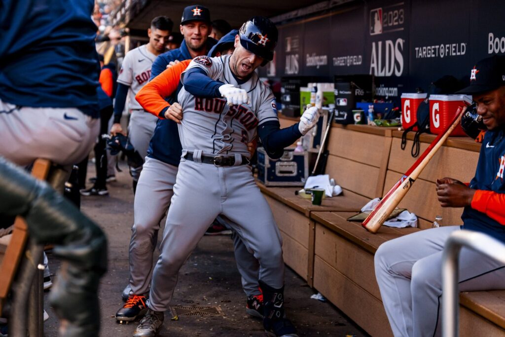 Astros eliminan a los Twins y se meten en la final de la