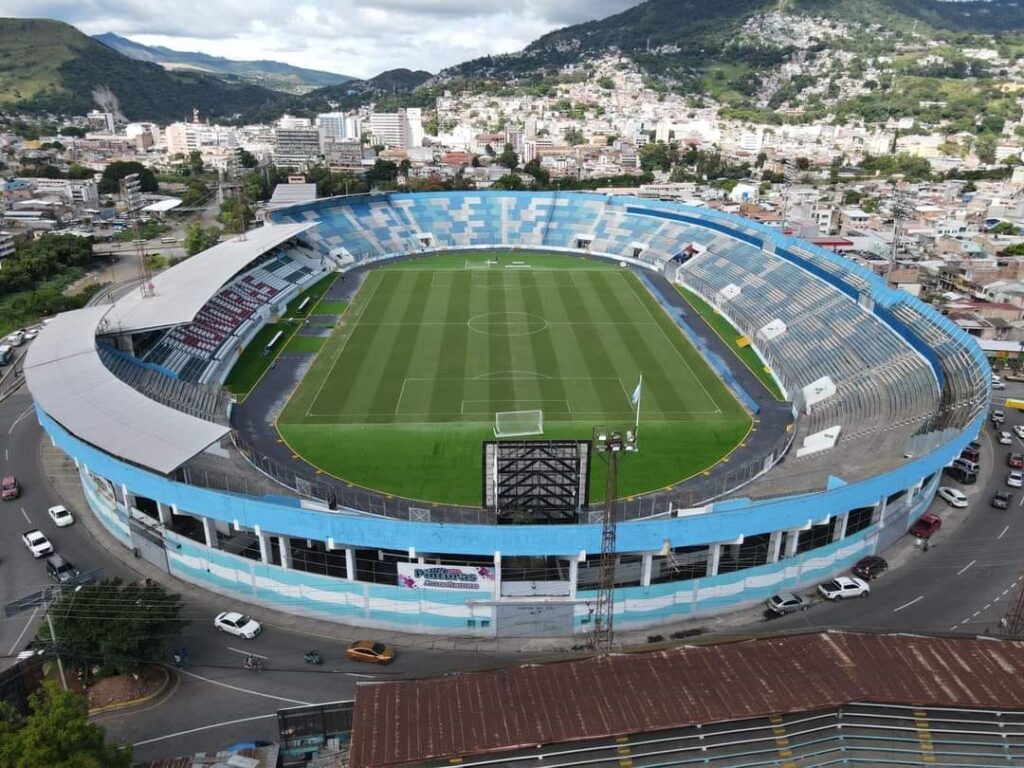 Comienzan trabajos en el estadio nacional José de la Paz Herrera Comienzan trabajos en el estadio nacional José de la Paz Herrera