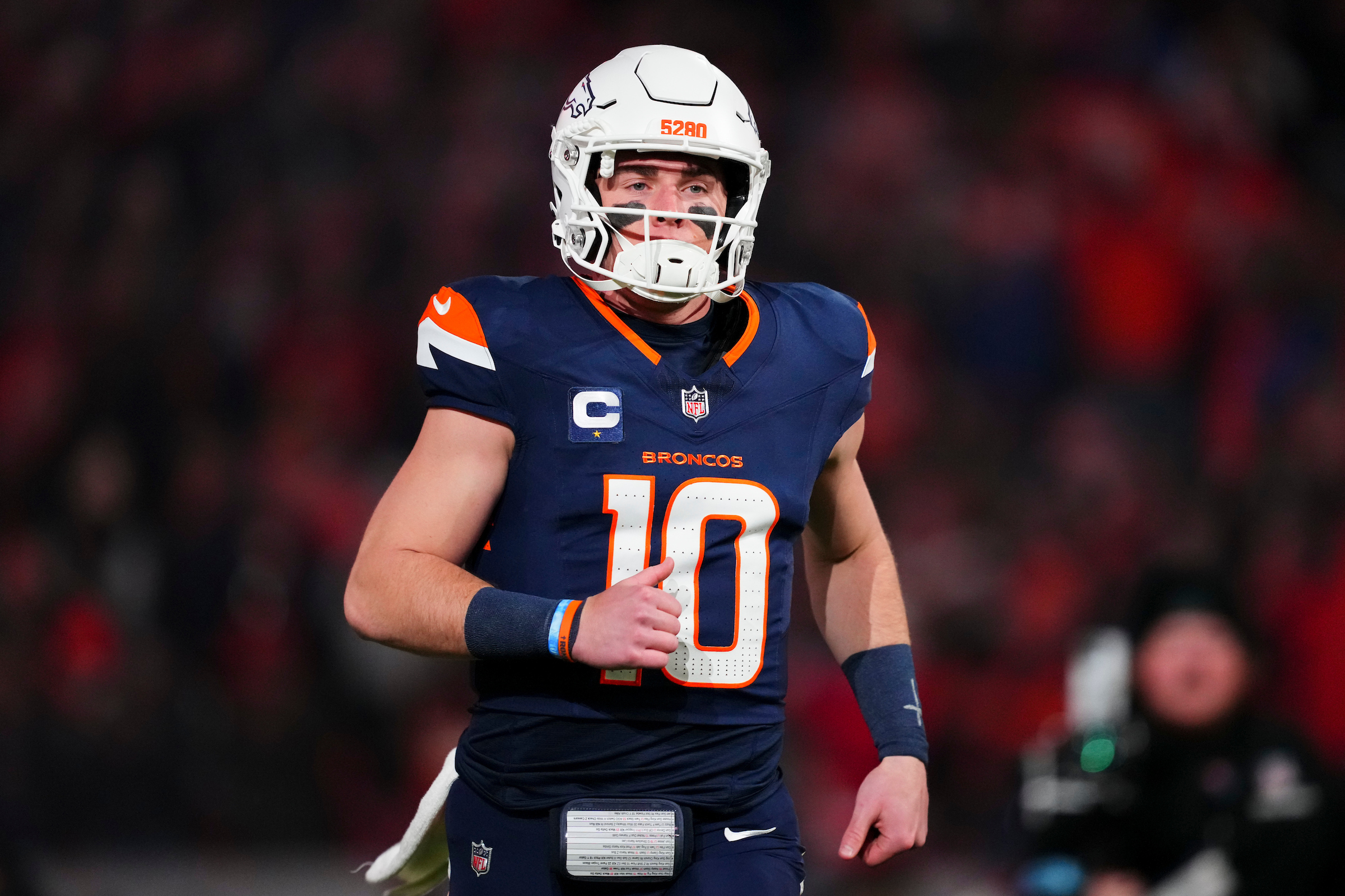 Moda Urbana NFL en Perú: Nueva Colección Oversize, image size:2400x1600