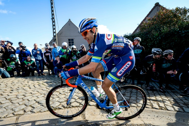 El ciclista belga Antoine Demoitie el 25 de marzo de 2016 en Harelbeke, Bélgica / AFP / Dirk Waem