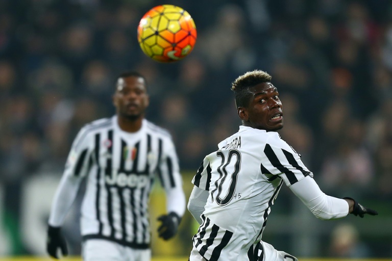 El centrocampista de la Juventus francés Paul Pogba, durante un partido de la Serie A contra la Fiorentina, el 13 de diciembre de 2015 en Turín / AFP / Marco Bertorello