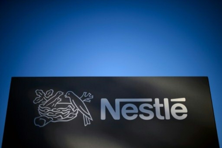 El logotipo de Nestlé, fotografiado el 9 de octubre de 2014 en Vers-chez-les-Blanc, cerca de Lausana, Suiza / AFP / Fabrice Coffrini